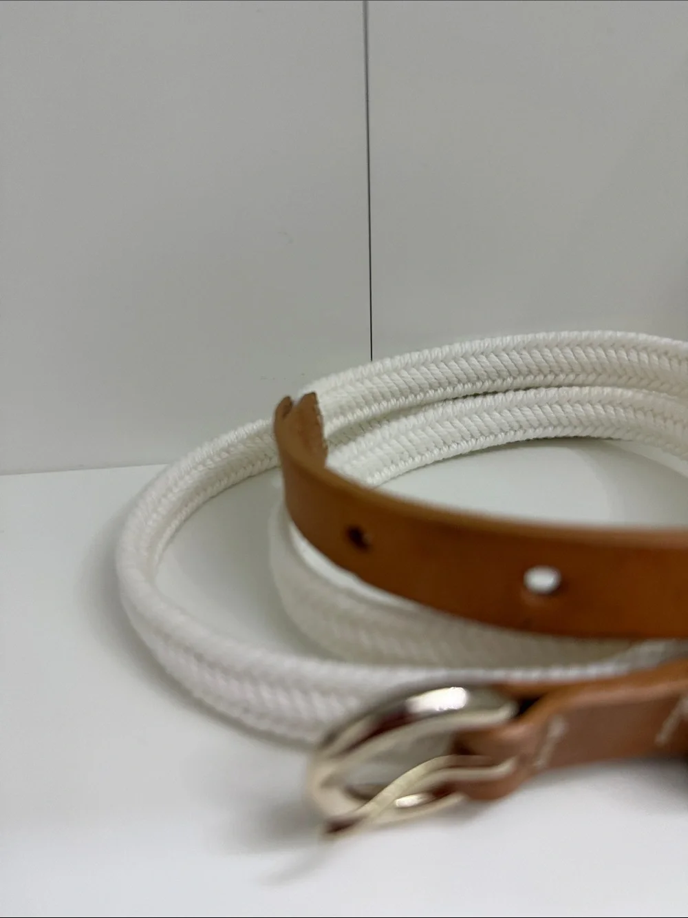 GAP Women’s White Rope Belt with Brown Leather Trim size L
